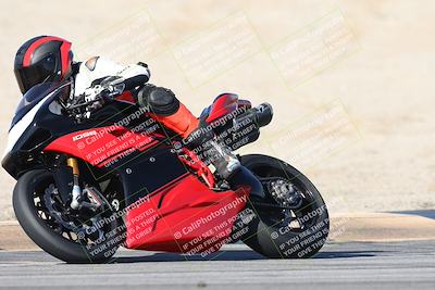 media/Dec-01-2025-Moto Forza (Mon) [[2daa91e15f]]/2-Intermediate Group/Session 2 (Turns 9 and 10)/